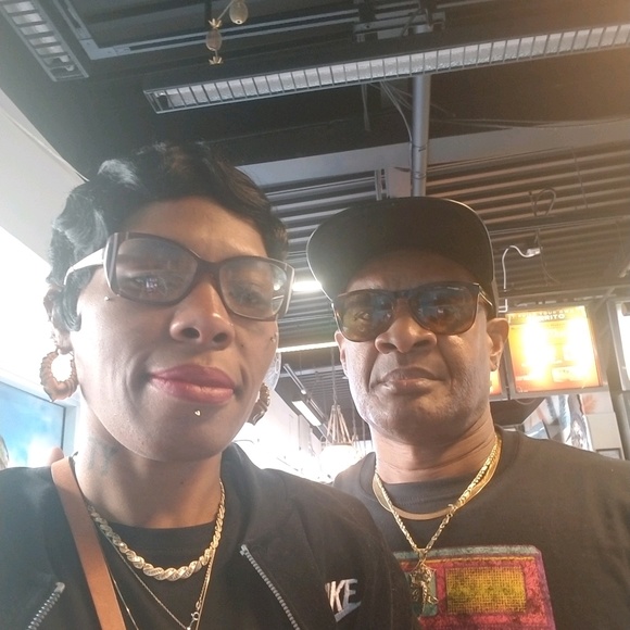 Meet your Posher, Keeasha - Picture 1 of 1